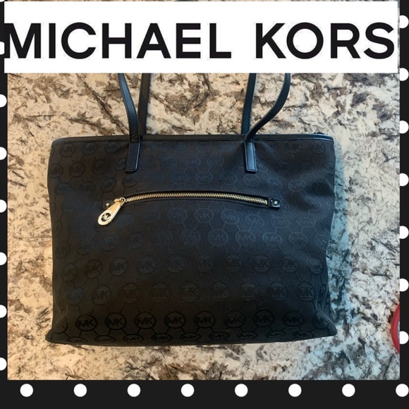 Michael Kors Handbags - MICHAEL KORS signature large canvas zip tote purse